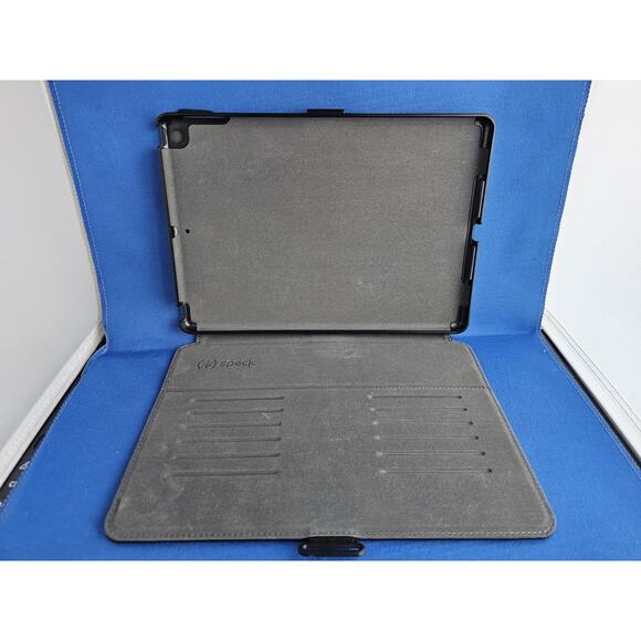 Lightly Used Speck Balance Folio iPad 10.2 Case 7th 8th 9th Gen Stand Cover Slim - Picture 1 of 8